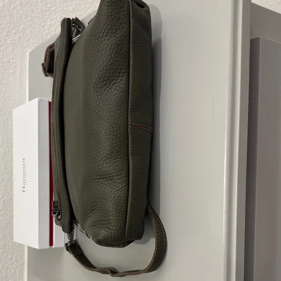 Hammitt Olive Green Leather VIP Medium with Gunmetal - Picture 4 of 8